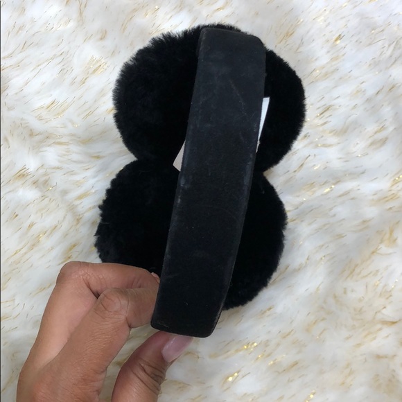 UGG Genuine Dyed Shearling Single Earmuffs - Picture 7 of 8